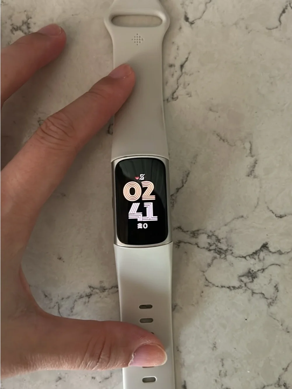 Fitbit inspire 2 Charge-style Fitness Tracker - White
